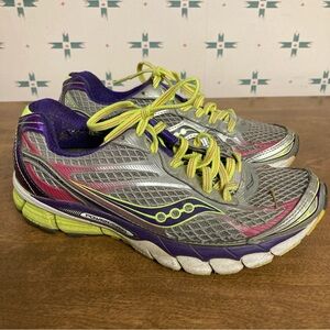 Used Saucony Ride 7 Gray & Brightly Colored Gym Shoes 6